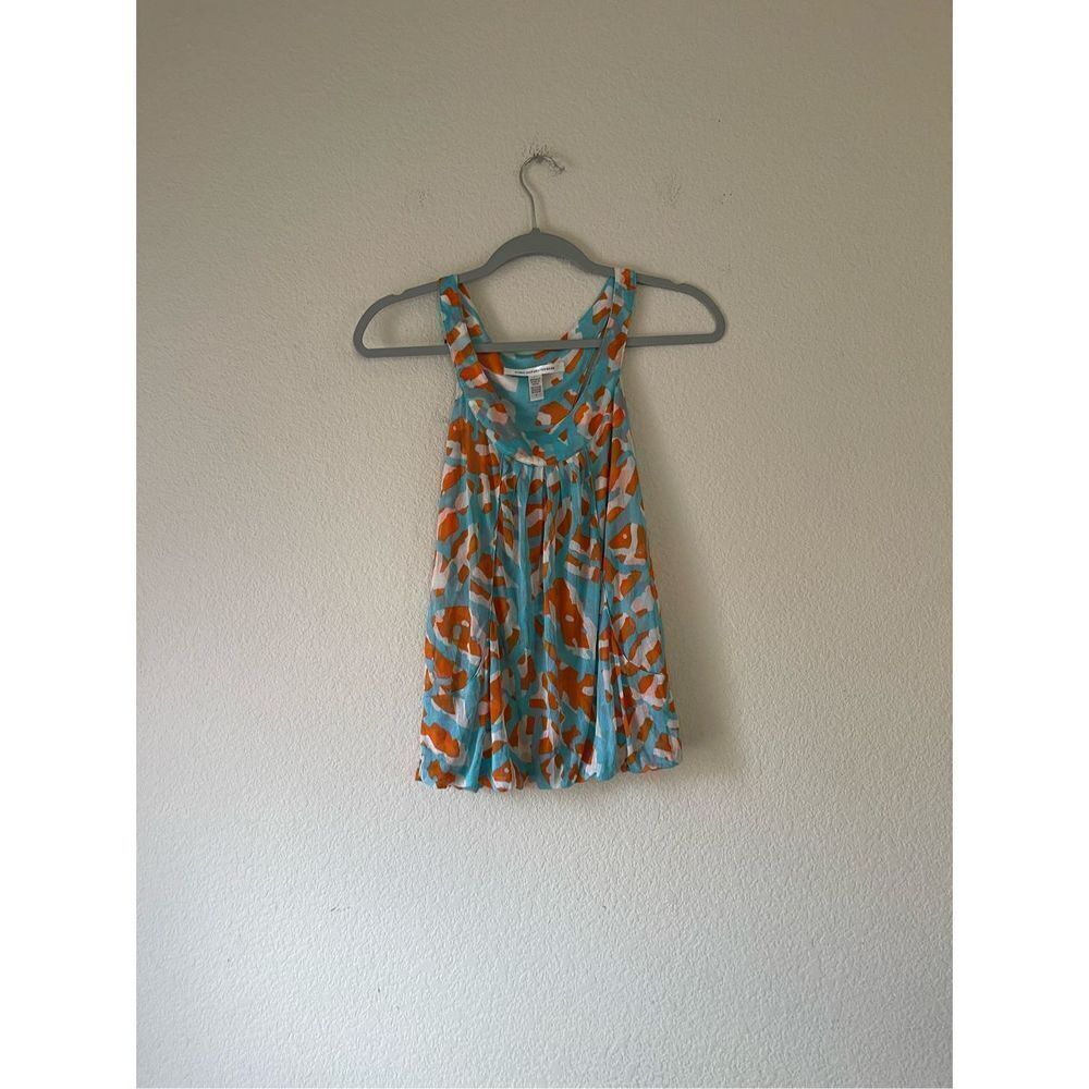 Diane von Furstenberg Women Orange tropical print‎ Sleeveless 100% Silk Top
